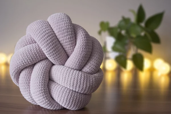 Poduszka Supeł (knot) - 24 brudny różowy
