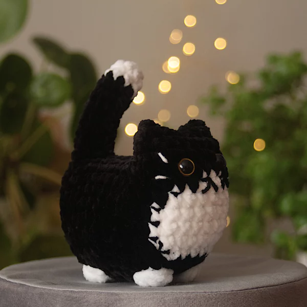 Kotek Maskotka - 18 czarny tuxedo
